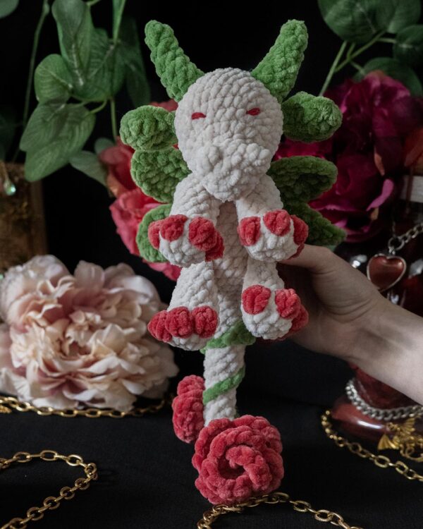 Dragonnet fleuri dans son oeuf