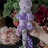 Dragonnet fleuri dans son oeuf
